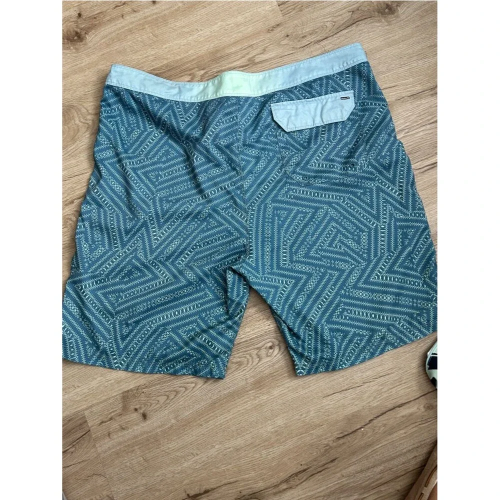 Hurley Board Shorts Green and Light Blue Men's Swim Trunks Pair Size 40 XL